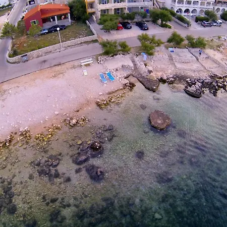 Apartment By The Sea - Lozice, - 22044 Vir