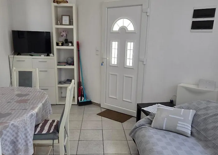 Appartamento By The Sea - Lozice, - 22044 Vir